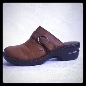 ⚃Like New! Born b.o.c. Brown Slide Clog